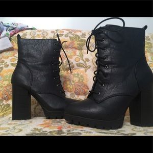 Wild Diva Lounge Platform Boot Style Ankle Booties